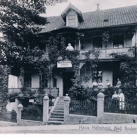 Haus Kehrwieder - Am Kur-cafe Szálloda