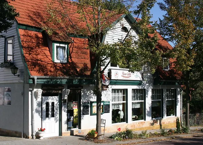 Haus Kehrwieder - Am Kur-cafe ホテル バート・ズダーオーデ