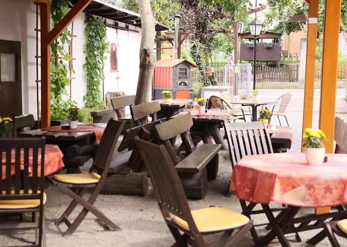 ホテル Haus Kehrwieder - Am Kur-cafe バート・ズダーオーデ