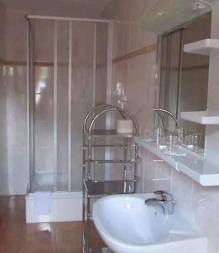 Haus Kehrwieder - Am Kur-cafe ホテル